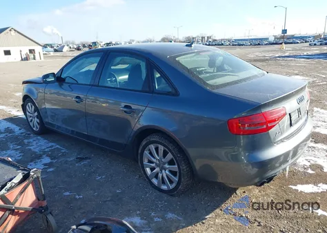 2014 Audi A4 2.0T Premium z USA, uszkodzony, nr VIN WAUBFAFL1EN001115